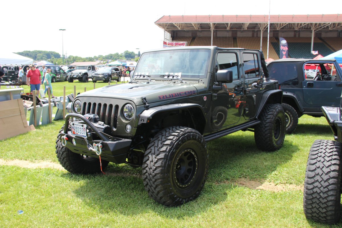 All-Breeds-Jeep-Show-2015-123