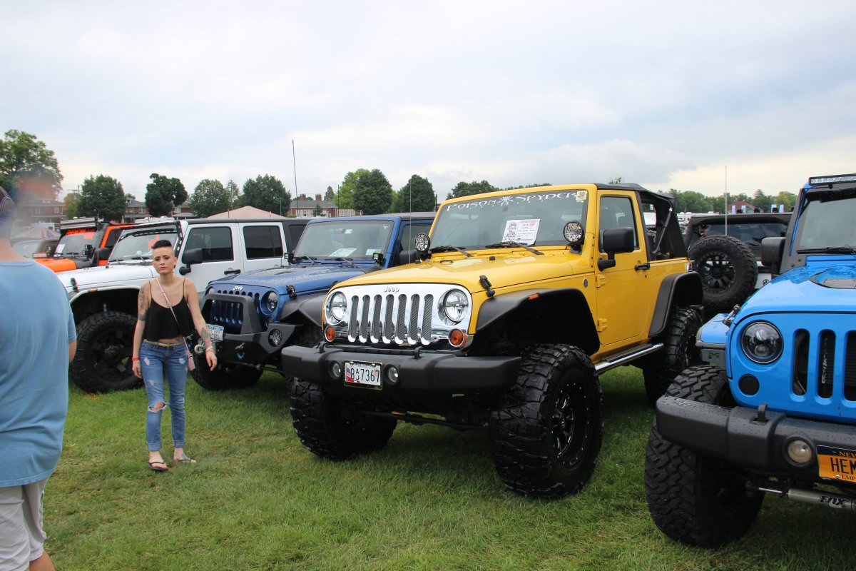 All-Breeds-Jeep-Show-2015-13