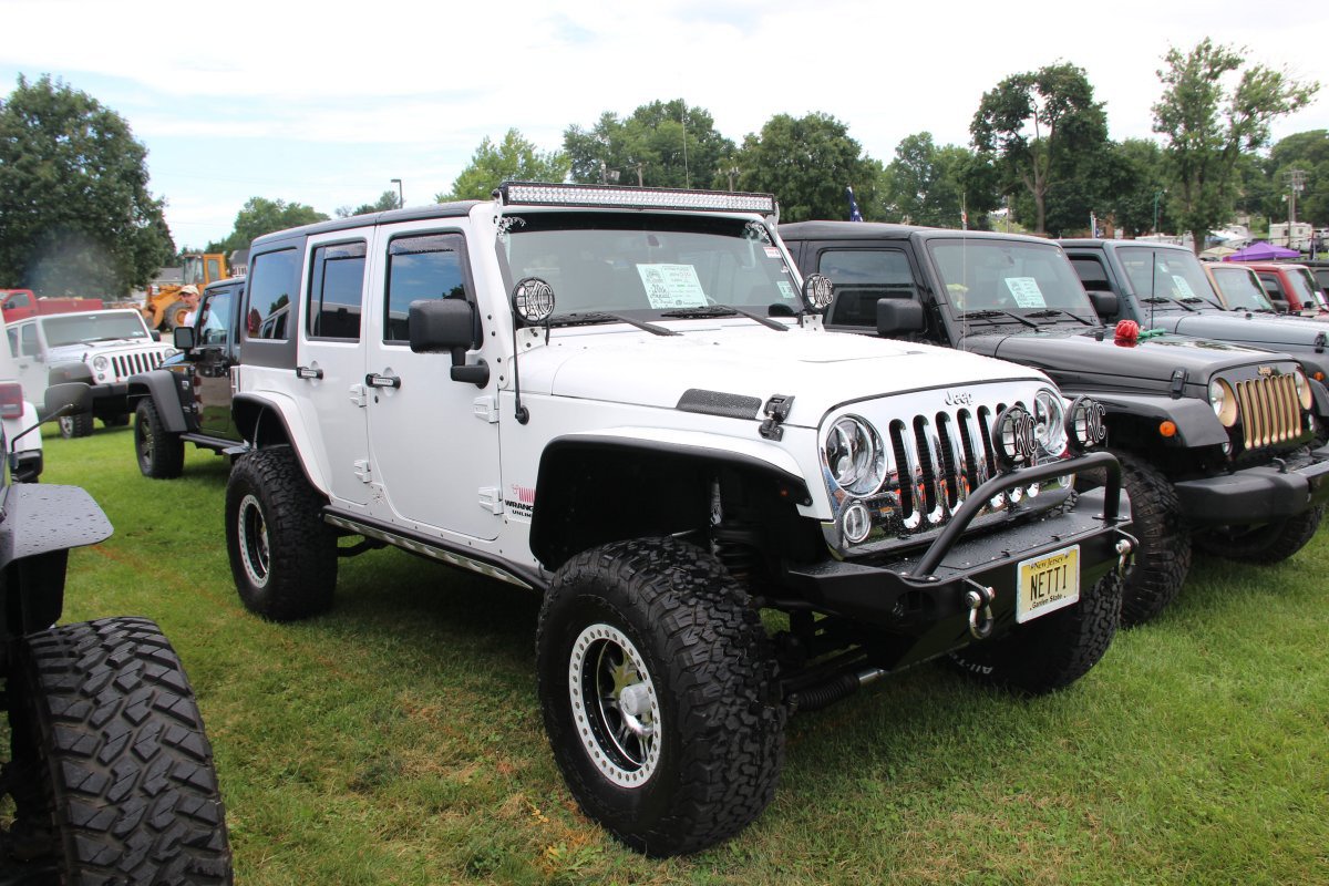 All-Breeds-Jeep-Show-2015-14