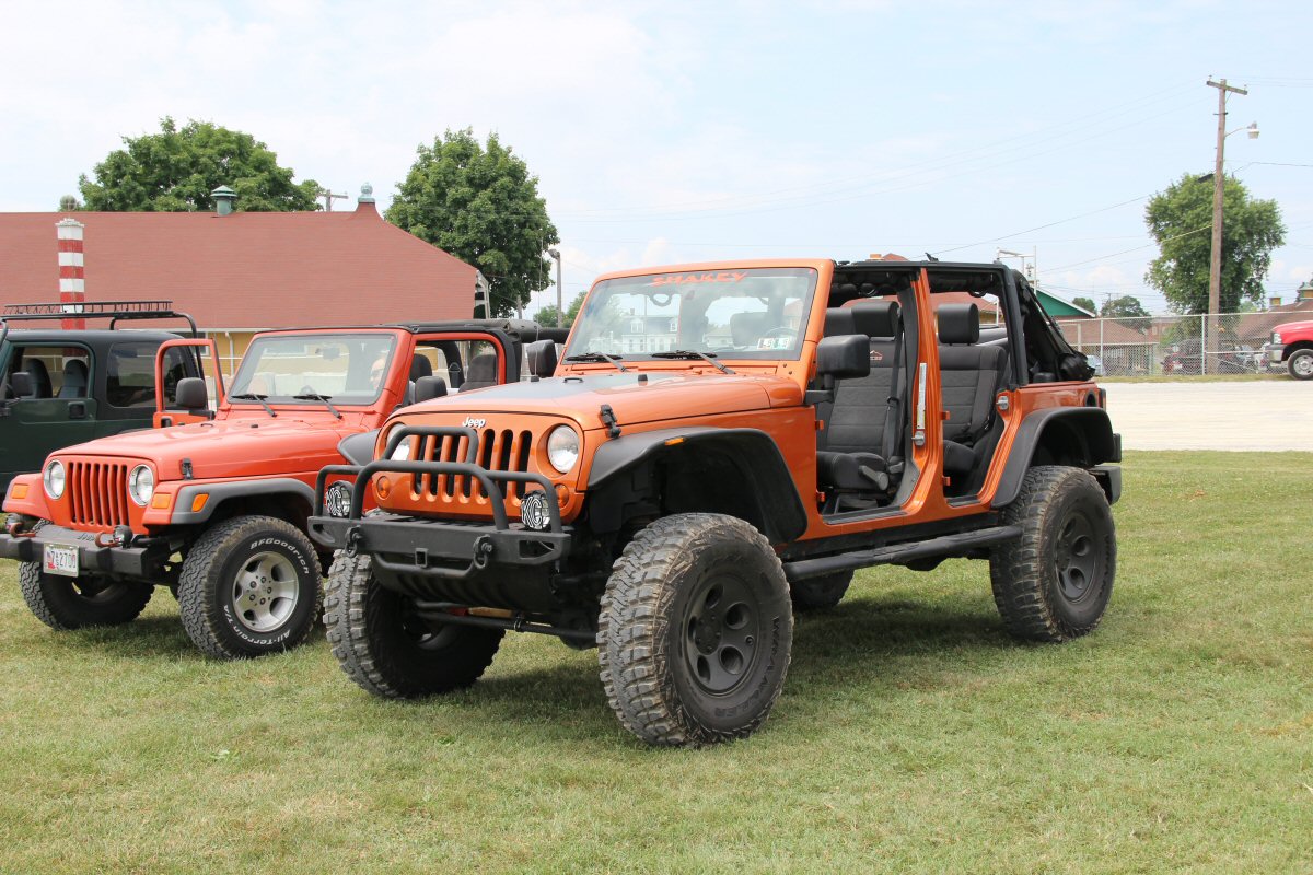 All-Breeds-Jeep-Show-2014-57