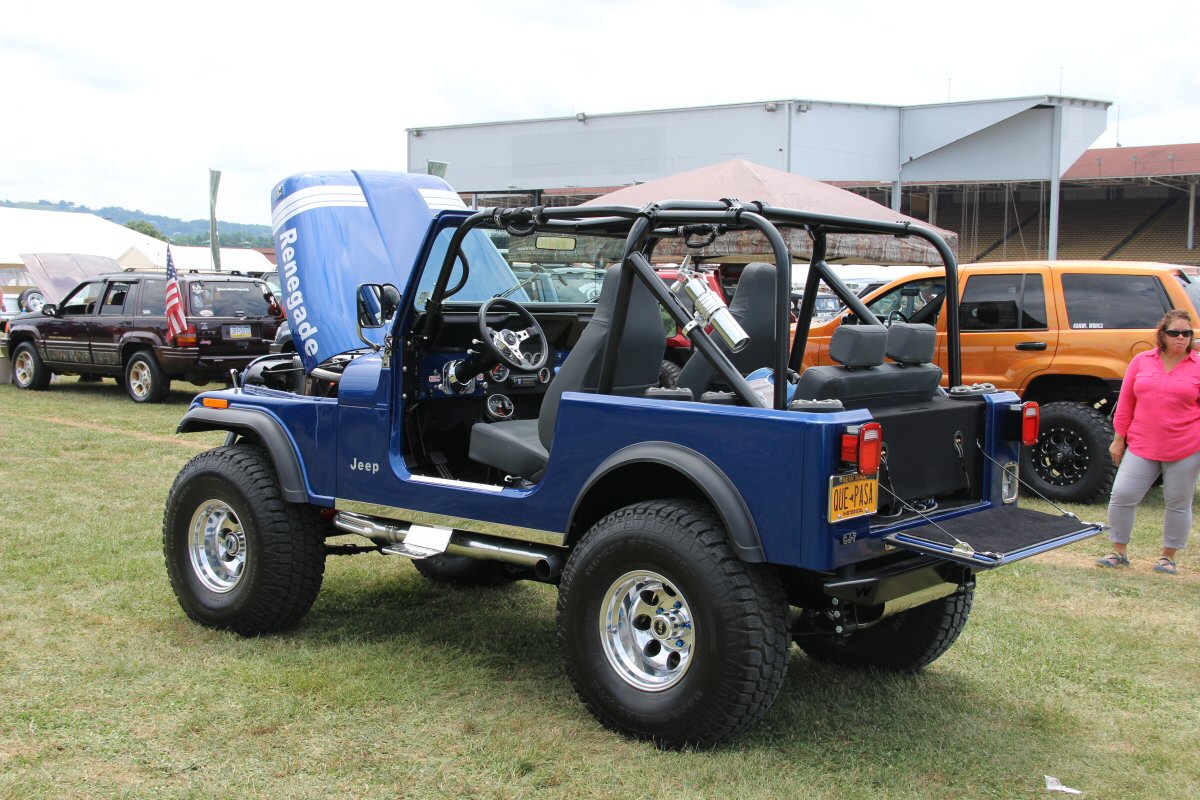 All-Breeds-Jeep-Show-2014-91